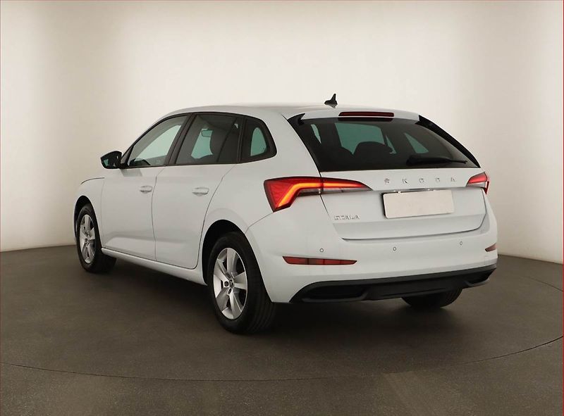 Škoda Scala (2023) Ambition 1.5 TSI, ČR,1.maj - fotka 4 z 13