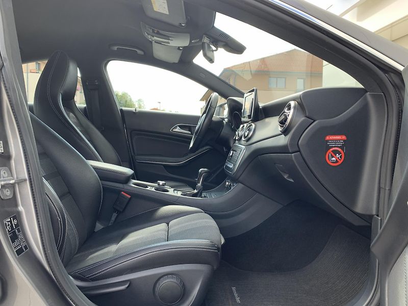 Mercedes-Benz CLA CLA 200 115kW MAN6 - fotka 15 z 36