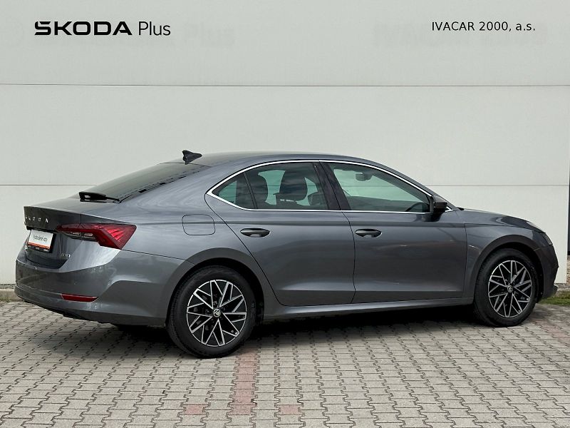 Škoda Octavia (2023) 1.5 TSI 110 kW DSG Style Plus - fotka 2 z 25