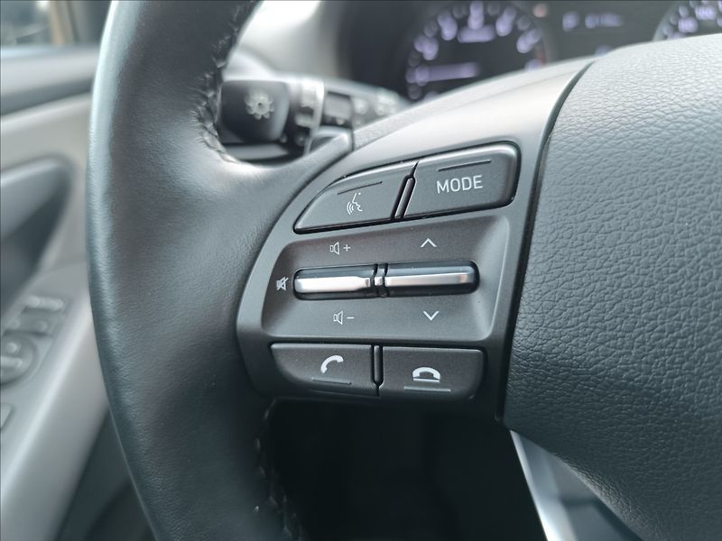 Hyundai i30 1,0 T-GDi Smart DCT - fotka 18 z 22