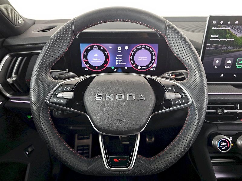 Škoda Kodiaq (2025) RS 2.0TSi 195kW WEBASTO TAŽNÉ - fotka 8 z 35