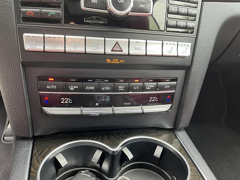 Mercedes-Benz Třídy E (2013) 350 i V6 AMG Styl paket (950) - fotka 18 z 39