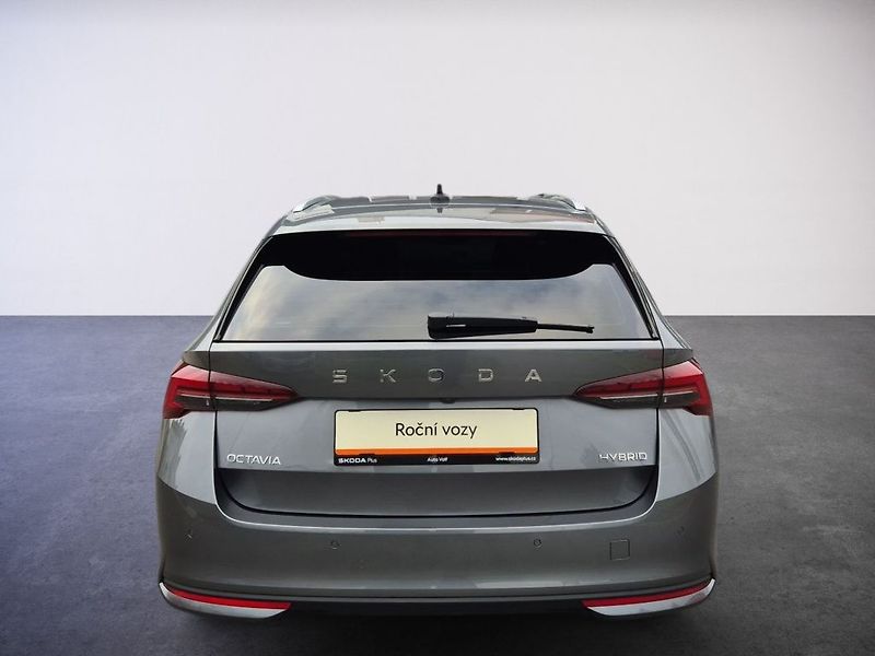 Škoda Octavia 130 let Premium 1.5 TSI 110 kW - fotka 10 z 39