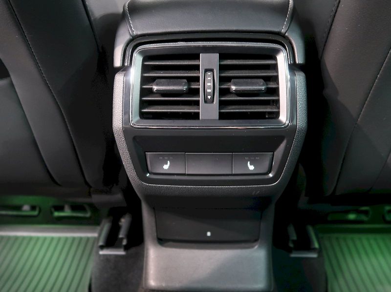 Škoda Kodiaq (2023) L&K 2.0TDI 147KW 4x4 DSG TAŽNÉ - fotka 41 z 43