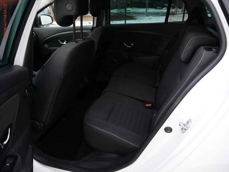 Renault Mégane (2014) 1.2 TCe, ČR, autoAC, temp - fotka 10 z 17