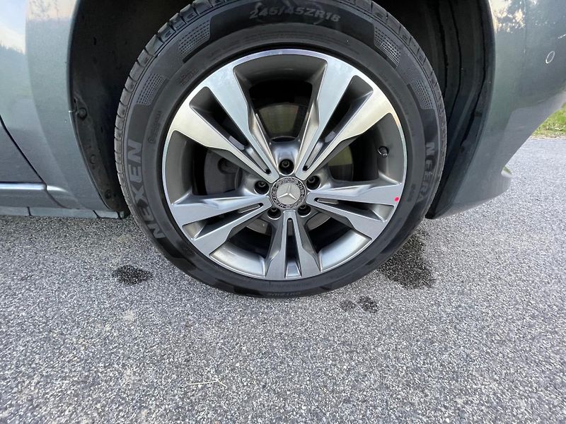 Mercedes-Benz Třídy V (2017) 250D 4Matic - fotka 13 z 27