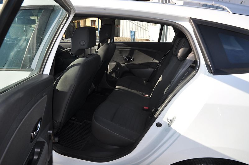 Renault Mégane 1.2TCe 85kW KOMBI - fotka 7 z 16