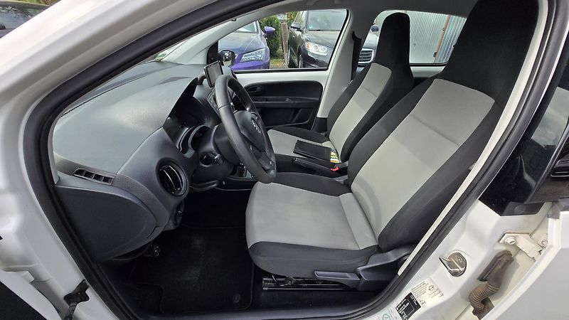 Škoda Citigo 1.0MPI  ACTIVE - fotka 23 z 31