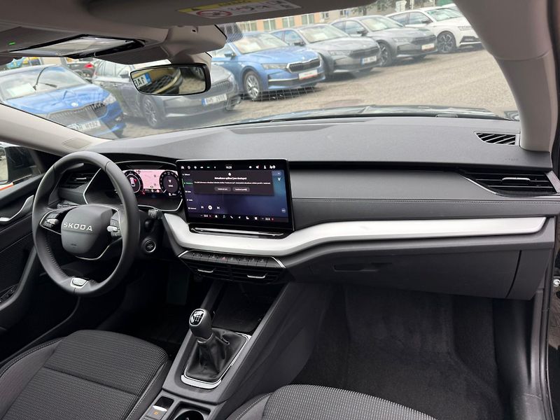 Škoda Octavia Selection 1.5 TSI 110kW Combi - fotka 11 z 25