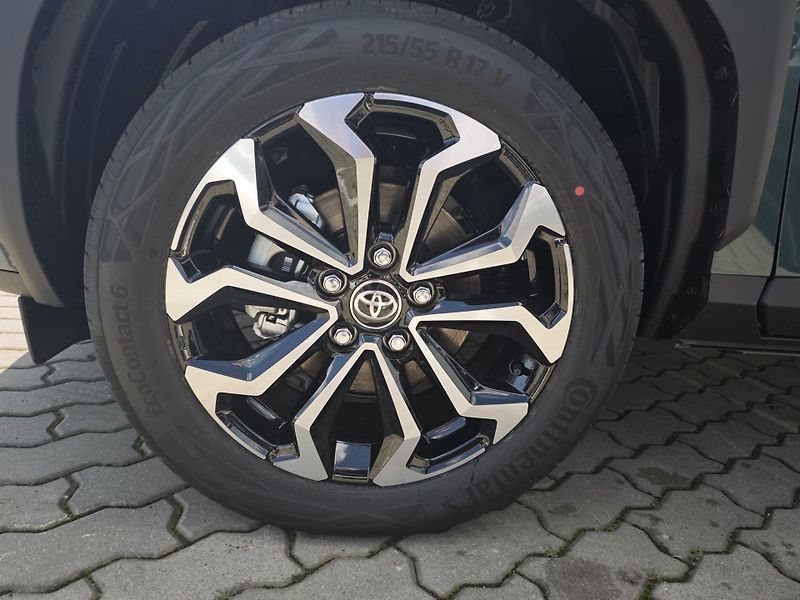 Toyota Yaris Cross (2025) 1.5 HEV 130 1 CVT (2x4) STYLE - fotka 8 z 14
