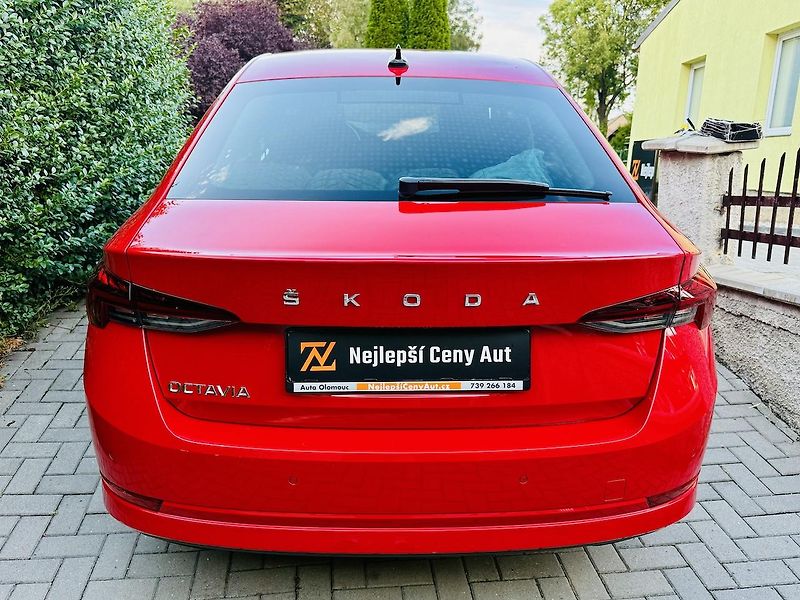 Škoda Octavia (2023) 2,0TDi 85kW STYLE LED MATRIX  - fotka 15 z 19