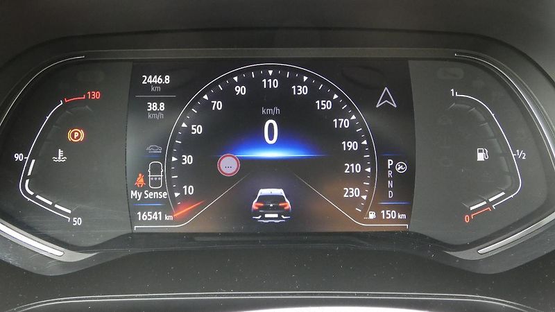 Renault Captur 1,3  TCe 140 Techno EDC - fotka 13 z 22