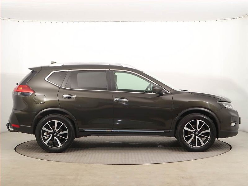 Nissan X-Trail (2017) 2.0 dCi, 4X4, Kůže, Navi - fotka 6 z 14
