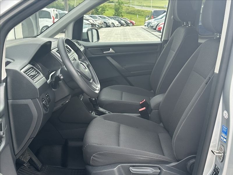 Volkswagen Caddy 2,0 TDI 102PS  Maxi Trend-7 DS - fotka 12 z 52