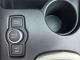 Toyota Hilux 2.8D, Executive, DPH, 8tis km - náhled 25