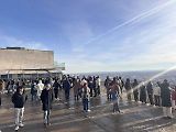 Když je hezky a nepracovní den, na Kahlenberg za den dorazí i tisíce lidí.