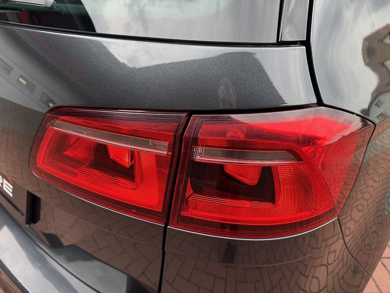 Volkswagen Golf Sportsvan (2016) 1.4TSi R-Line DSG Xenony Navi - fotka 38 z 48