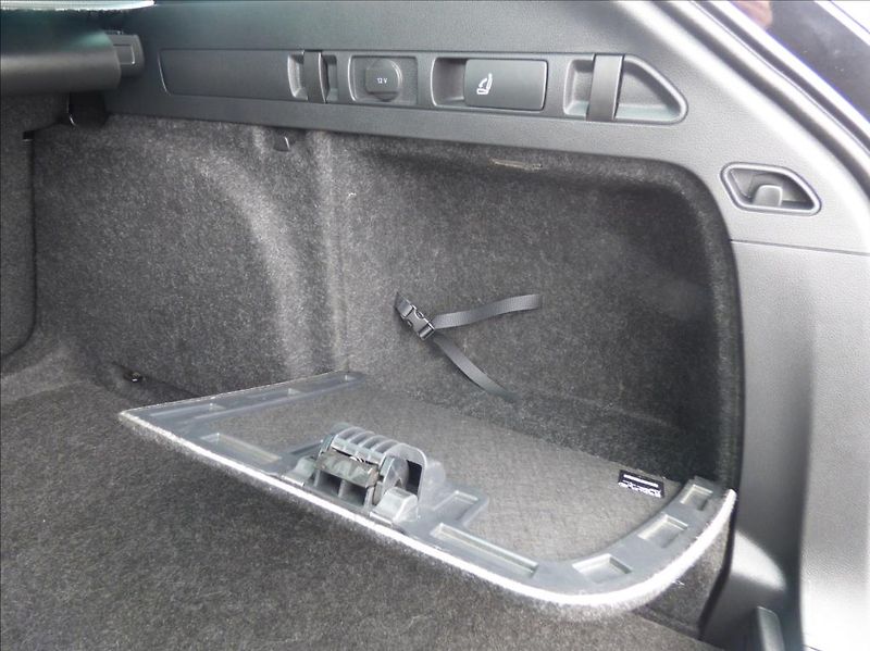 Škoda Superb 2,0 TDI DSG CRYSTAL LIGHT  Sty - fotka 21 z 78