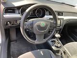 Škoda Superb (2012) 2.0TDi, DSG, bixen - náhled 13
