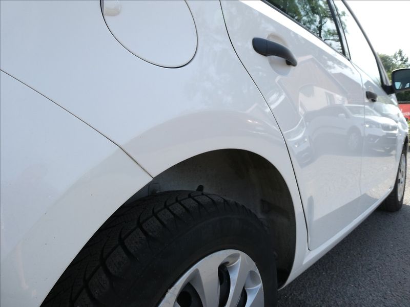 Škoda Citigo 1,0 MPi KLIMA - fotka 11 z 41