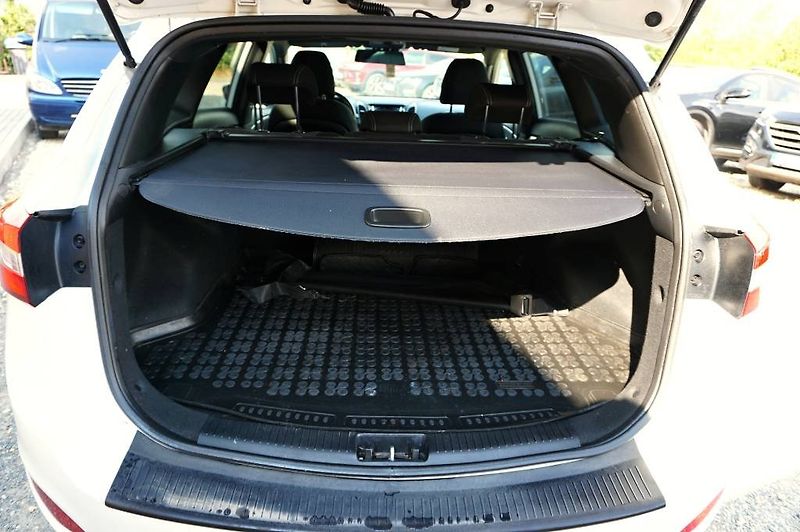 Hyundai i30 (2016) CZECH GO! 1,6 GDI 99 kW - fotka 11 z 44