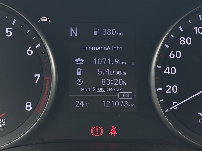 Hyundai i30 1,5 T-GDI Combi Smart PDC - fotka 10 z 23