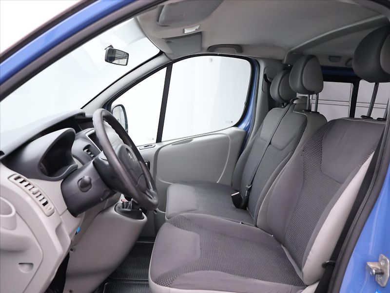 Opel Vivaro 2,0 CDTi CZ Klima Tažné 2.Maj - fotka 10 z 25