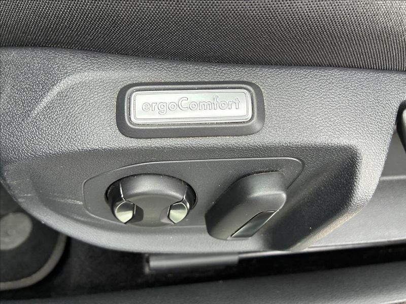 Volkswagen Arteon 2,0 TDI,TAŽNÉ,KEYLESS,CAR PLAY - fotka 11 z 25