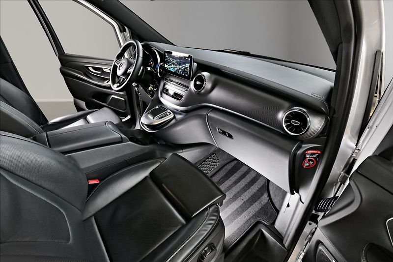 Mercedes-Benz Třídy V V300d 4M / ČR / NIGHT /360° - fotka 23 z 25