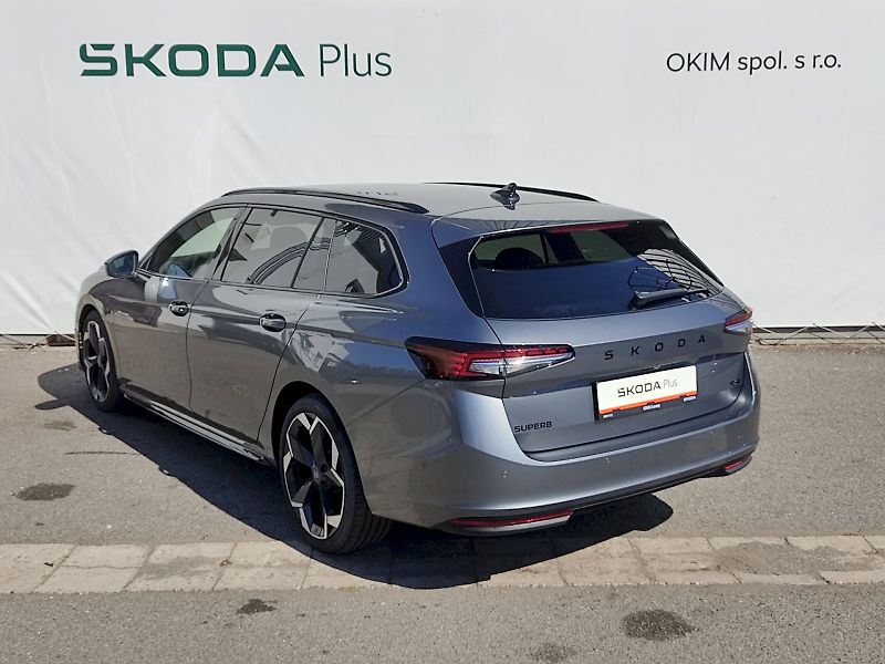Škoda Superb (2025) Combi SportLine 2,0 Tdi 142 Kw - fotka 40 z 45
