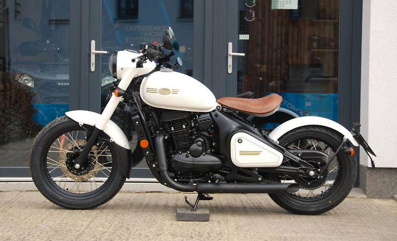 Jawa Perak (2026) 350 CL WHITE - fotka 5 z 25