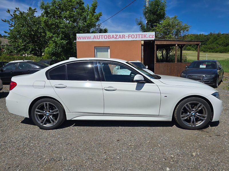 BMW Řada 3 (2017) 320d MPacket xDrive 140kW - fotka 8 z 22