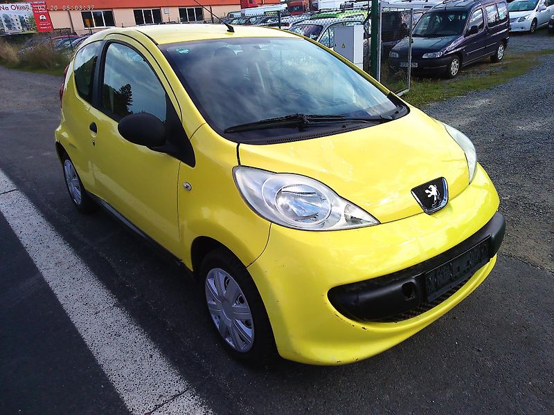 Peugeot 107 1.0i, 50 kW, nová STK - fotka 7 z 16