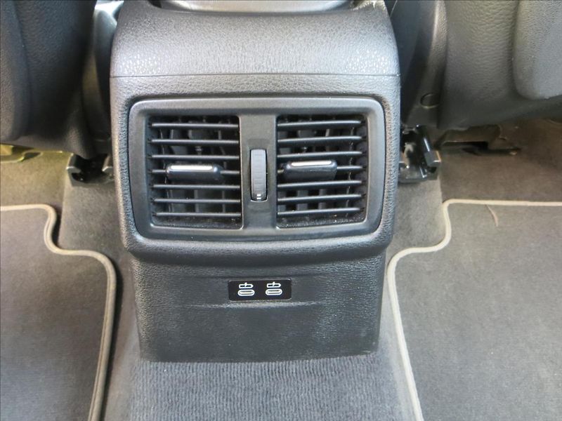 BMW X1 1,5 i sDrive AUT LED Navi ČR - fotka 26 z 27