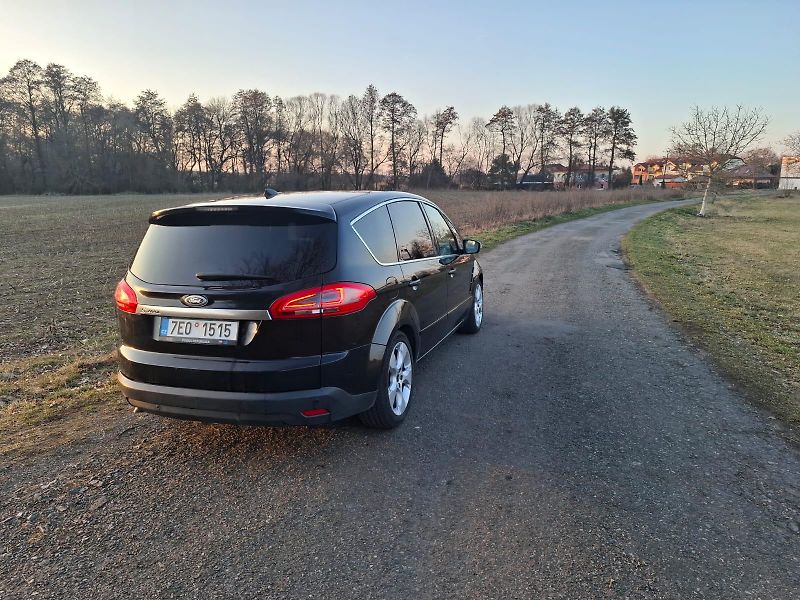Ford S-MAX (2012) 2.0TDCi 170 - fotka 7 z 22