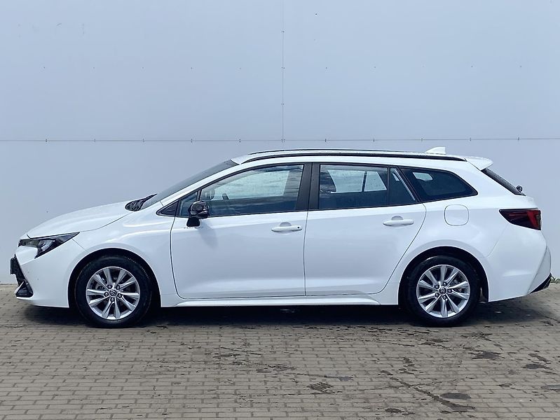 Toyota Corolla 1.8 HSD e-CVT Comfort TECH - fotka 8 z 21