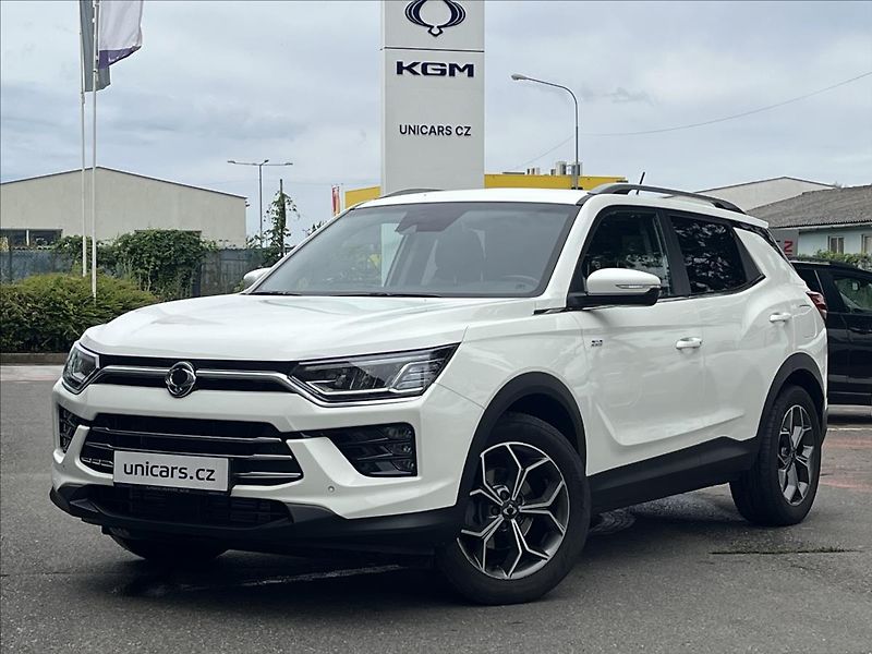 SsangYong Korando 1,5 TGDI  Premium AT 4WD CZ - fotka 1 z 28