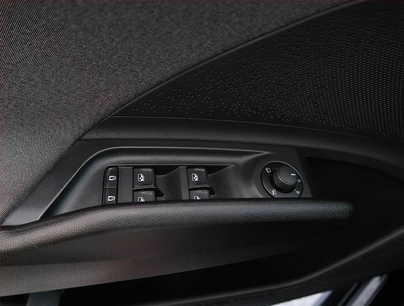 Škoda Enyaq (2021) 60 (62 kWh), SoH 91% - fotka 27 z 29