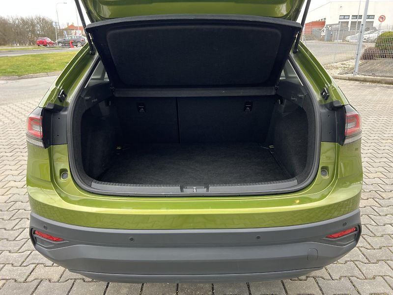 Volkswagen Taigo (2023) 1.0 TSI, pěkný stav - fotka 26 z 28