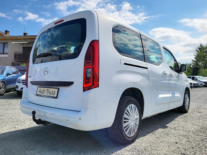Opel Combo LIFE 1.5 CDTi 96kW L2 7-míst - fotka 35 z 45