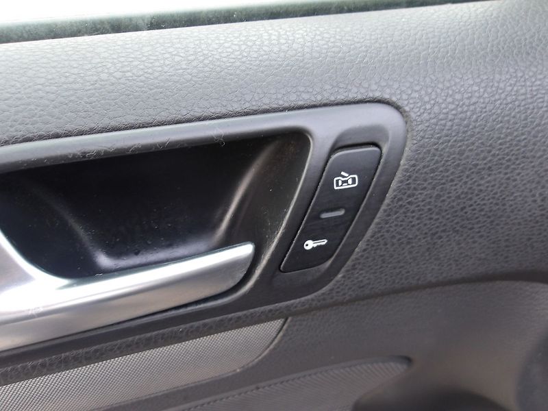Volkswagen Jetta 1,9TDi77kW 2xkola!Po rozvodech - fotka 15 z 21