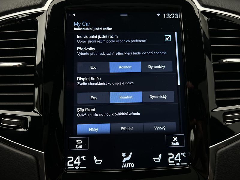Volvo XC90 B5 AWD INSCRIPTION AUT - fotka 39 z 48