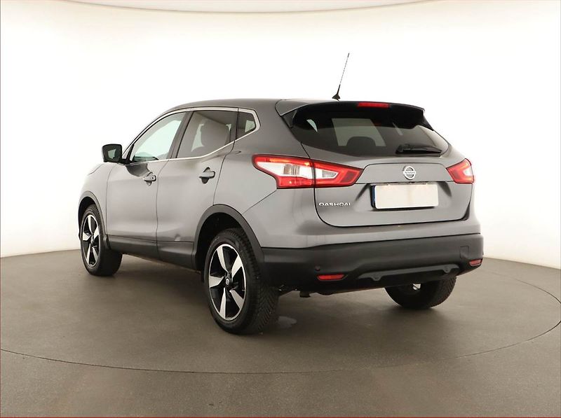 Nissan Qashqai (2017) 1.2 DIG-T, Automat, Tempomat - fotka 4 z 17