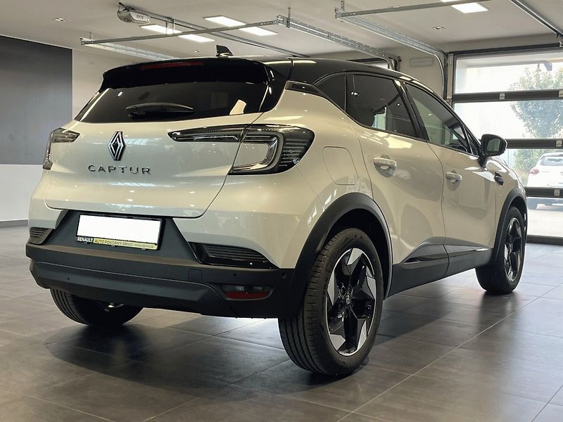 Renault Captur (2026) Techno 1,0TCe 90k - fotka 4 z 28