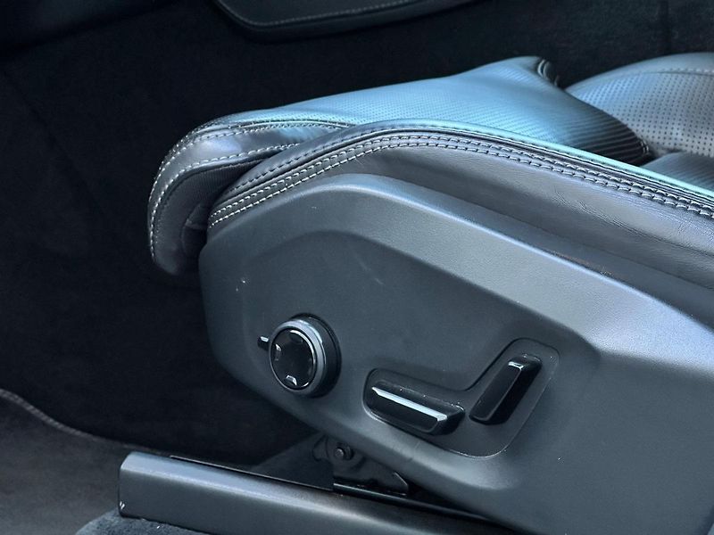 Volvo XC90 B5 AWD Plus, vzduch, ventilace - fotka 10 z 20