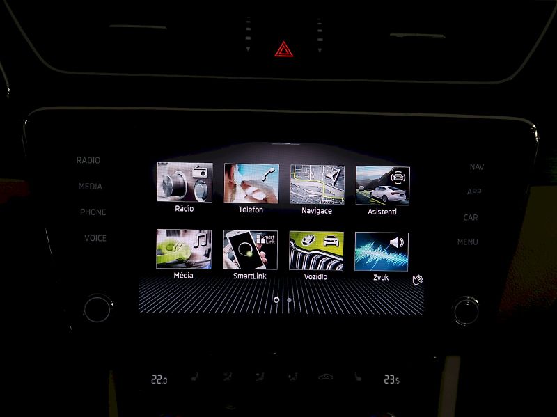 Škoda Superb (2022) STYLE 2.0TDI 147KW 4x4 DSG WEB - fotka 23 z 41