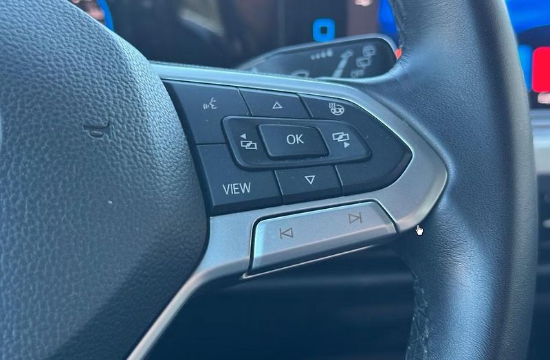 Volkswagen Golf 1.5 TGI Base Ambient  - fotka 12 z 20