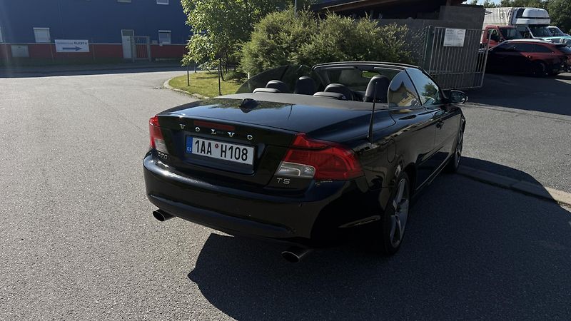 Volvo C70 (2011) T5 CABRIO 75 TIS KM 169KW - fotka 7 z 12