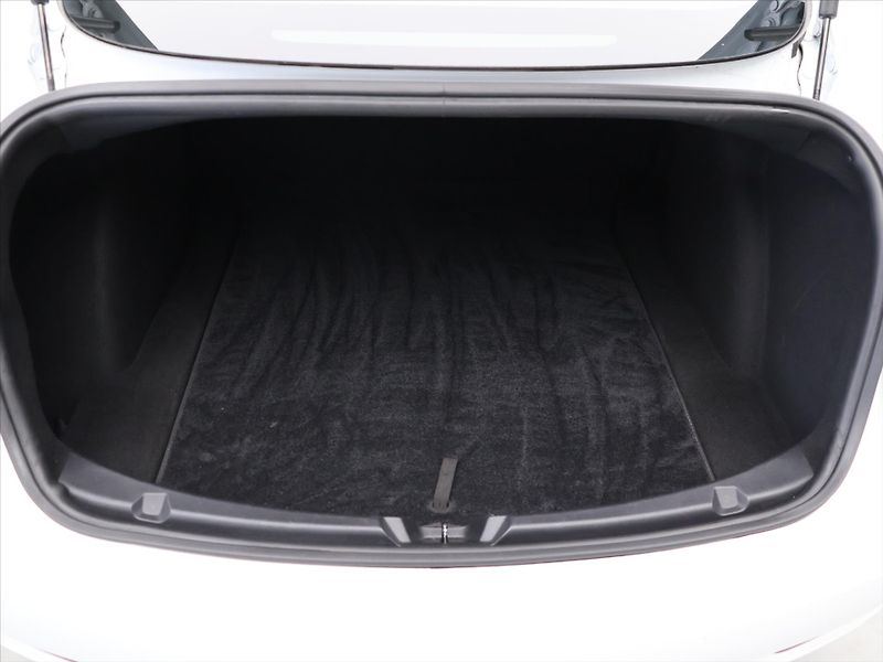 Tesla Model 3 239kW Standard Range+ EAP - fotka 10 z 30