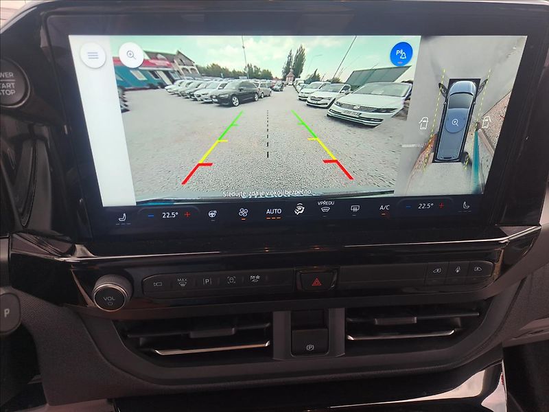 Ford Tourneo Custom 2,0 EcoBlueTitanium X L2 AWD - fotka 17 z 29